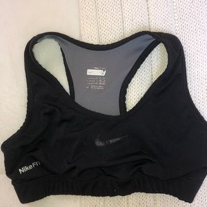Nike fit sports bra